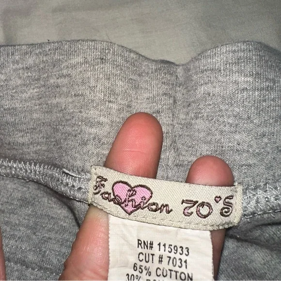 Vintage Y2K SweatPant Capri Pants with cute pockets! - Picture 10 of 16